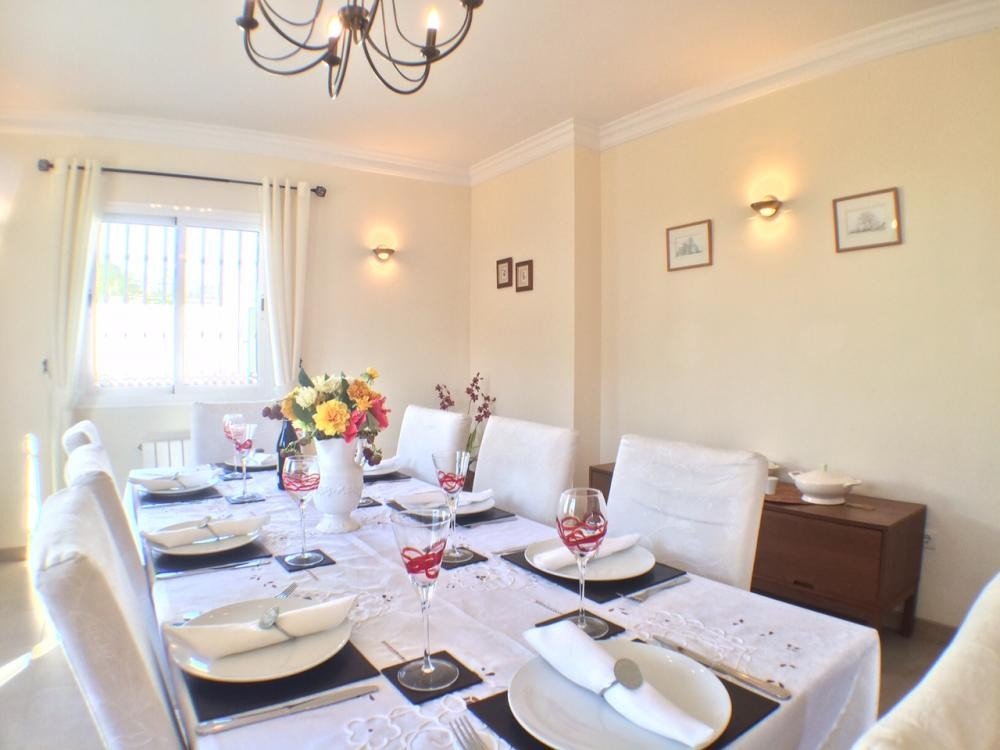 5 Bed Townhouse for sale in Frigiliana Costa Del Sol East, Málaga, Spain