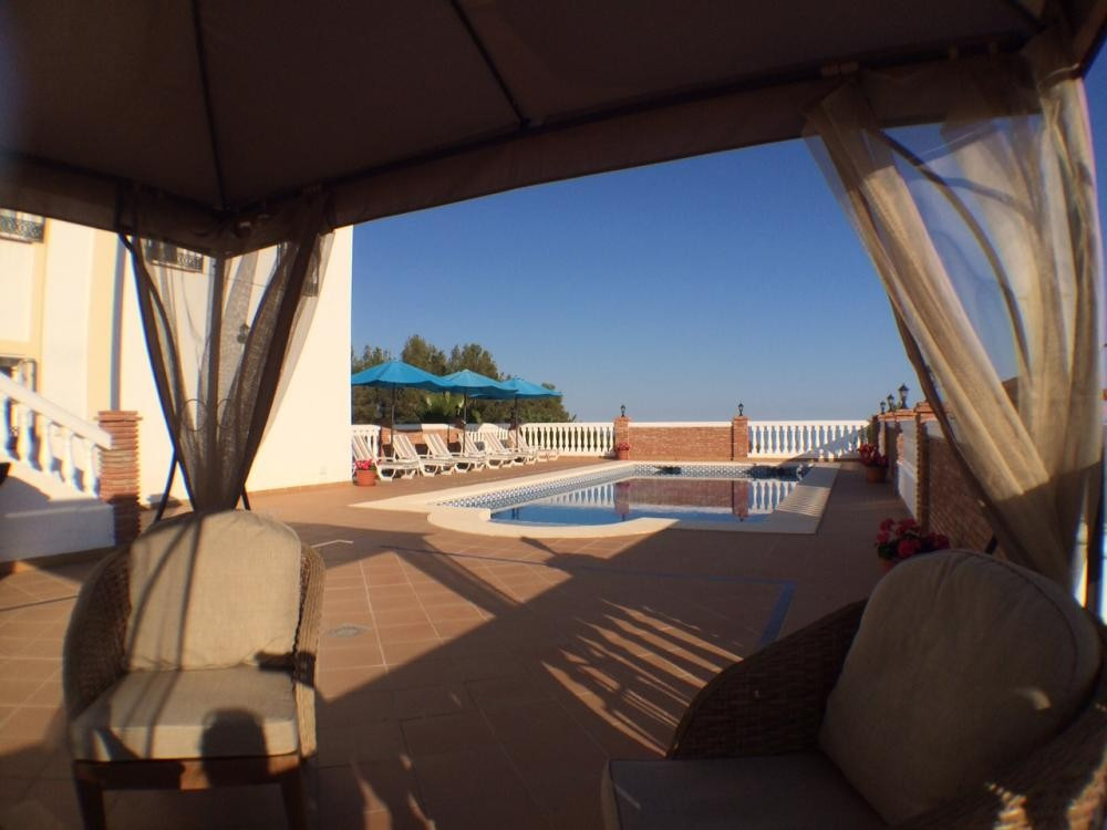 5 Bed Townhouse for sale in Frigiliana Costa Del Sol East, Málaga, Spain