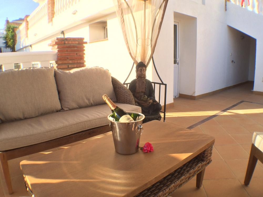 5 Bed Townhouse for sale in Frigiliana Costa Del Sol East, Málaga, Spain