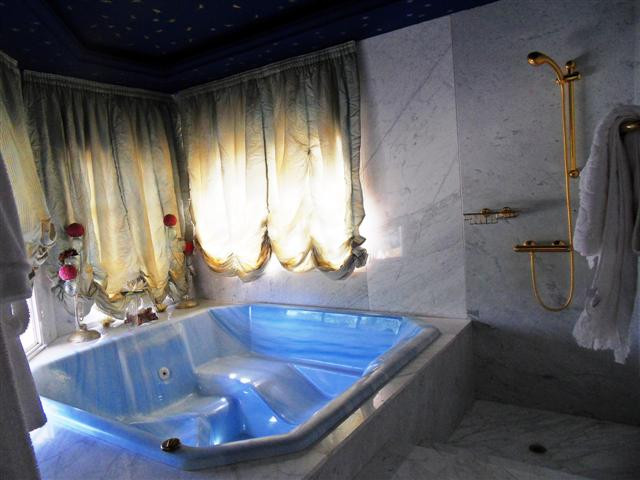 Se vende Villa - Chalet de 8 dormitorios en Costa Del Sol, Málaga, España