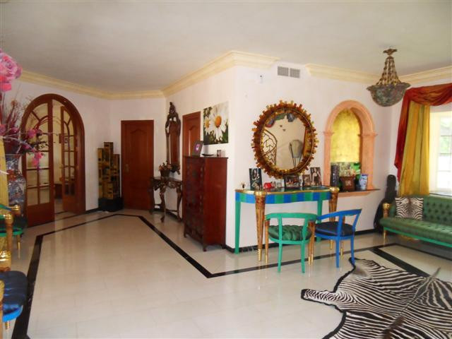 Se vende Villa - Chalet de 8 dormitorios en Costa Del Sol, Málaga, España