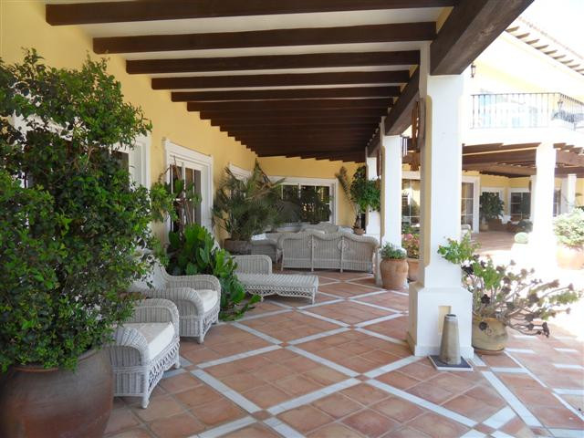 Se vende Villa - Chalet de 8 dormitorios en Costa Del Sol, Málaga, España