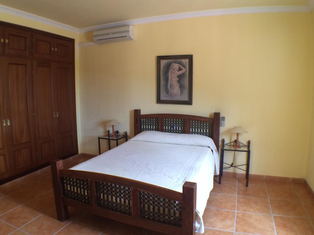 4 Bed Townhouse for sale in Nerja Costa Del Sol East, Málaga, Spain