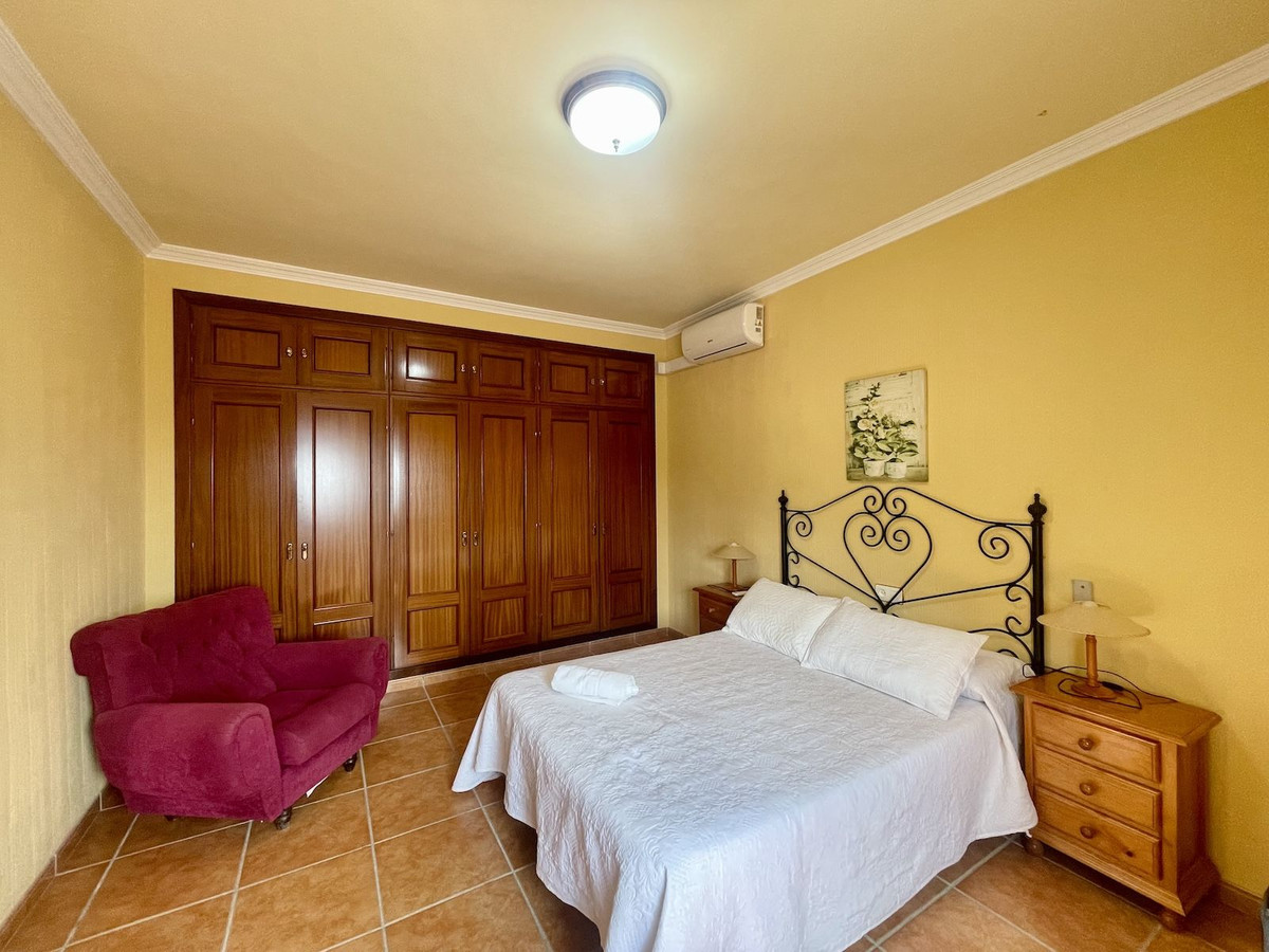 4 Bed Townhouse for sale in Nerja Costa Del Sol East, Málaga, Spain