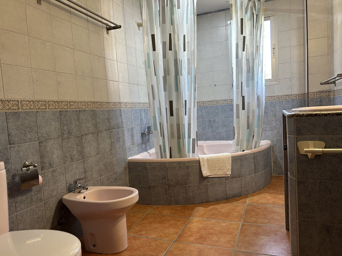 4 Bed Townhouse for sale in Nerja Costa Del Sol East, Málaga, Spain