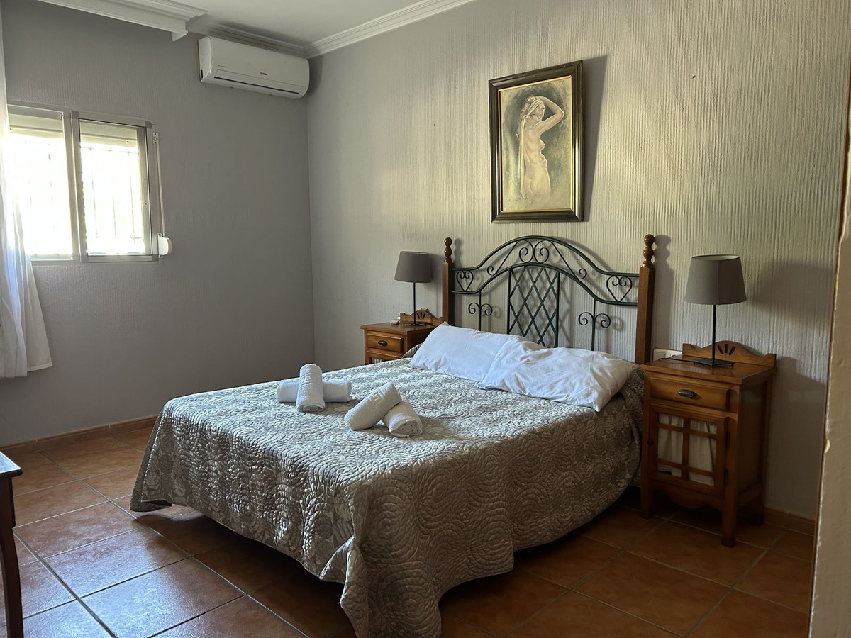 4 Bed Townhouse for sale in Nerja Costa Del Sol East, Málaga, Spain