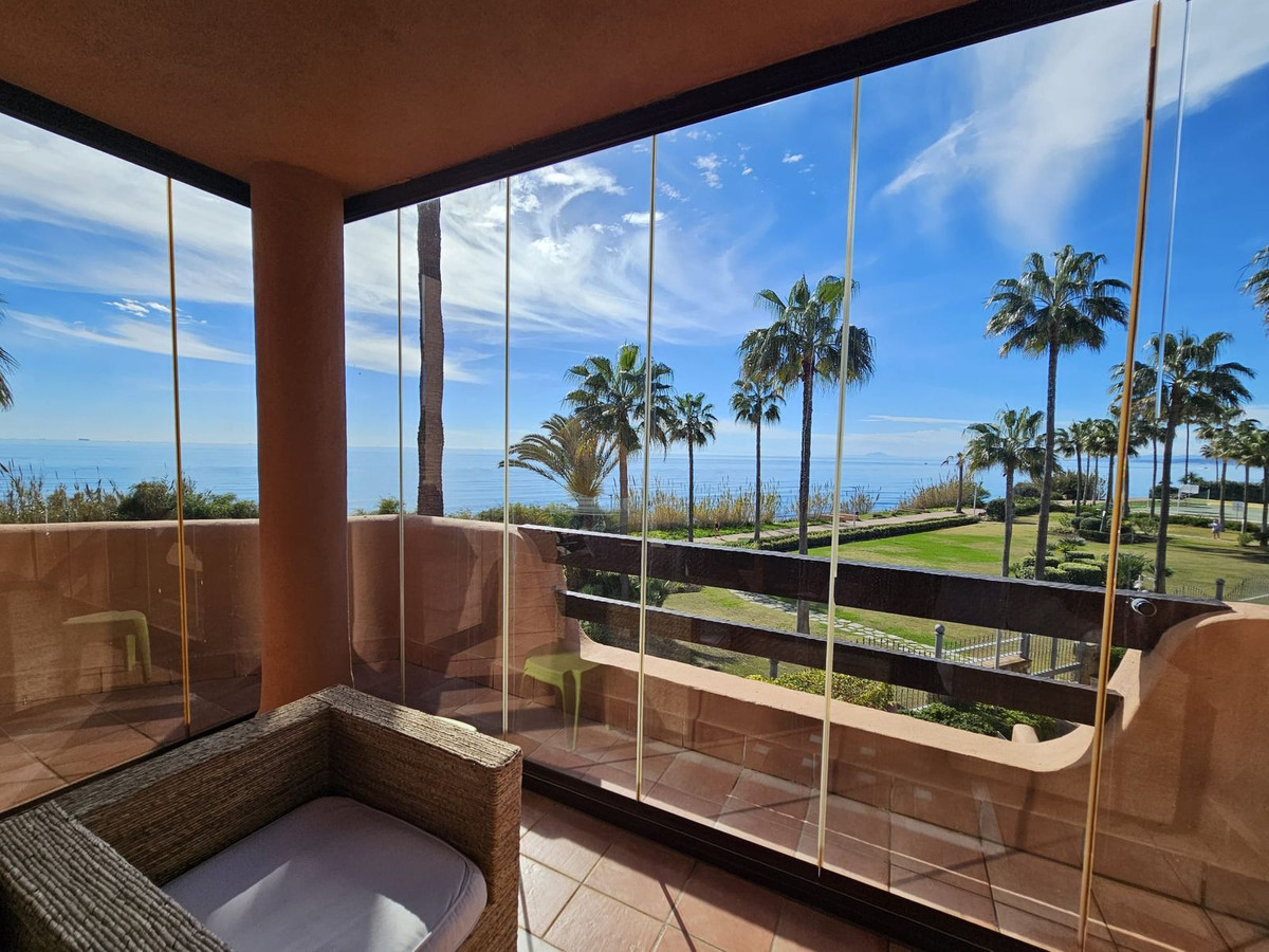 3 Bed Apartment for sale in Estepona Costa Del Sol, Málaga, Spain