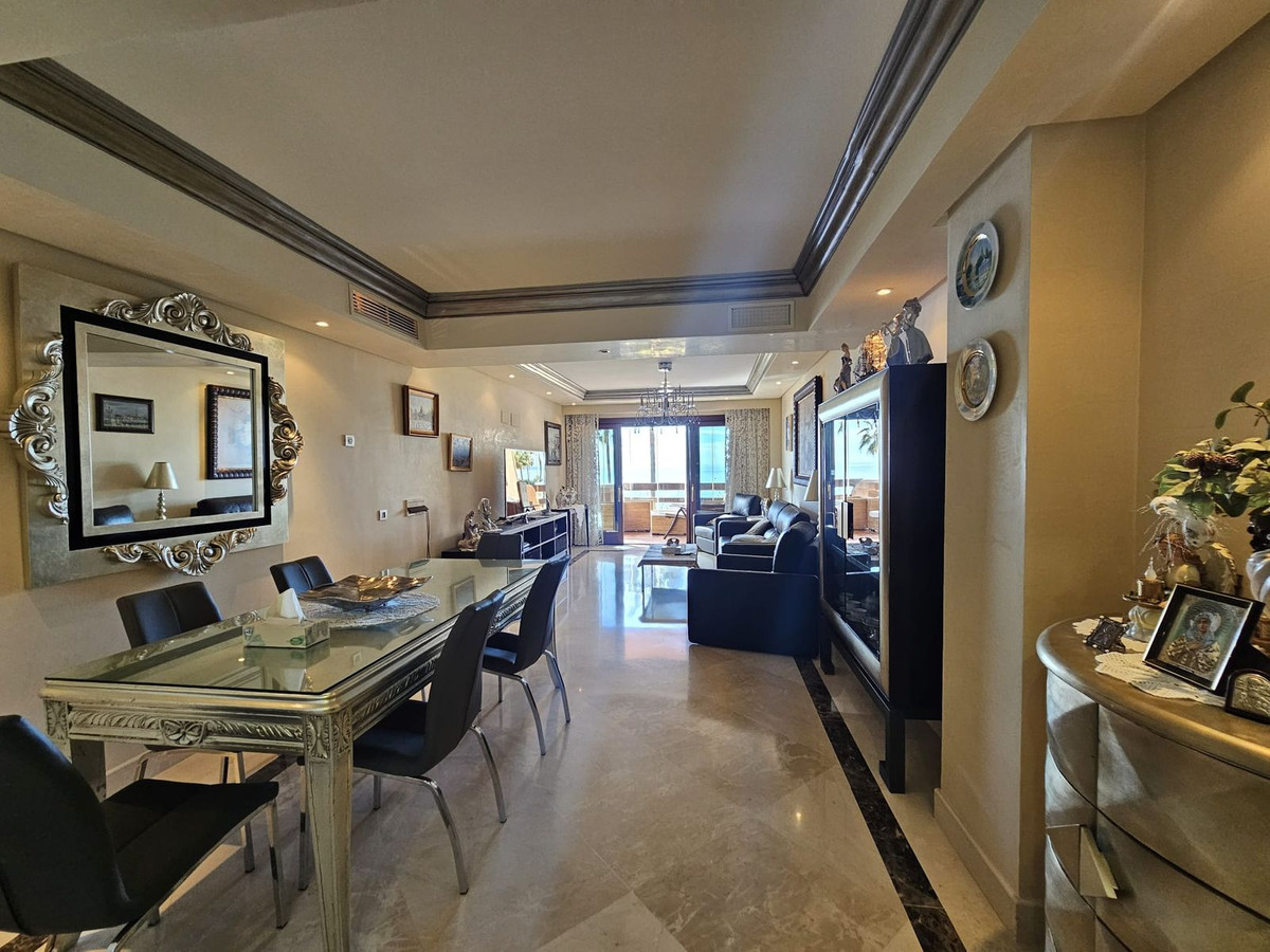 3 Bed Apartment for sale in Estepona Costa Del Sol, Málaga, Spain