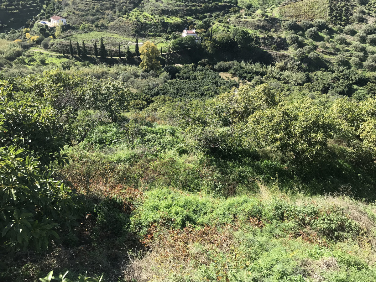 Se vende Finca - Cortijo de 2 dormitorios en Costa Del Sol East, Málaga, España