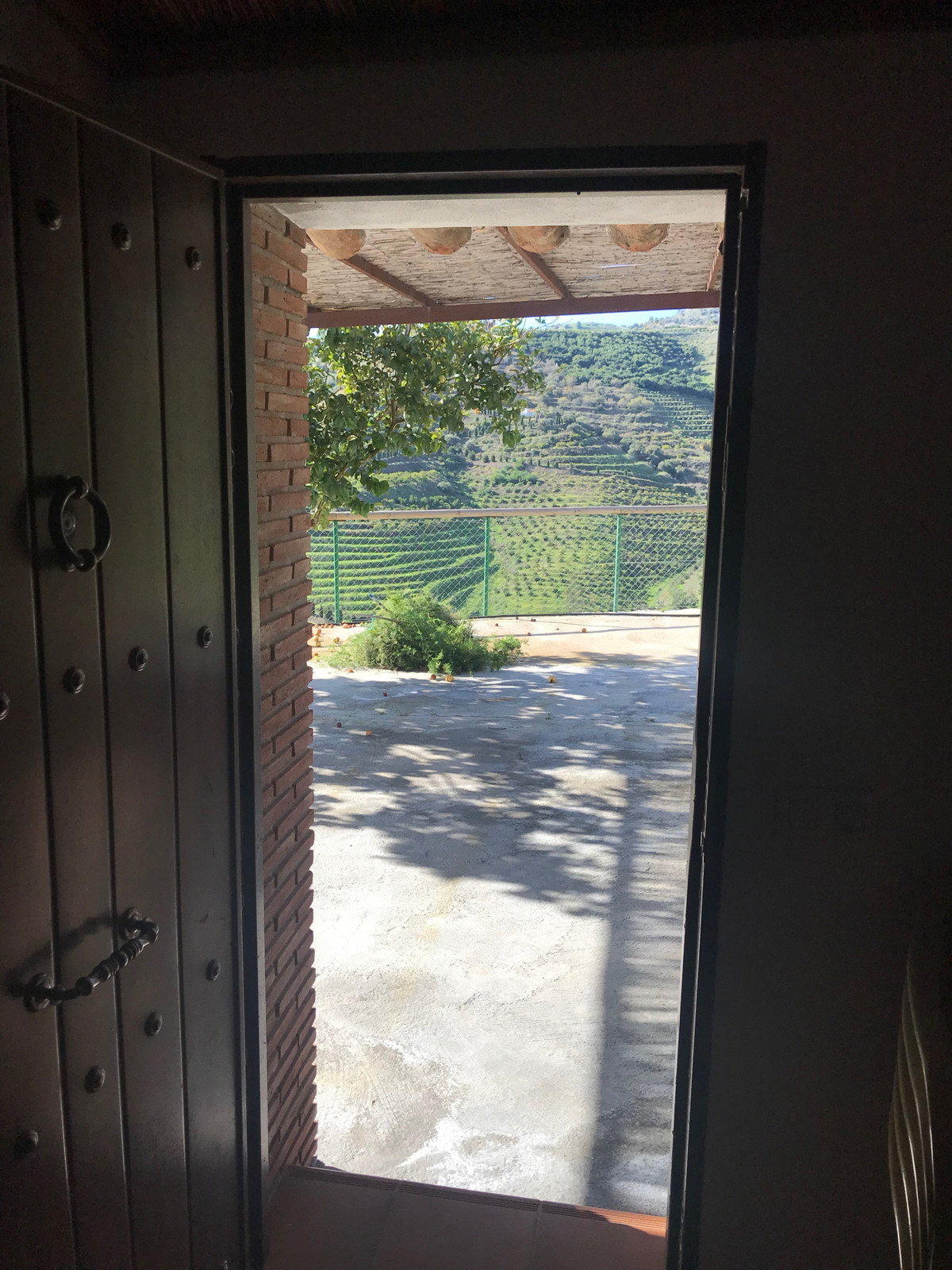 Se vende Finca - Cortijo de 2 dormitorios en Costa Del Sol East, Málaga, España