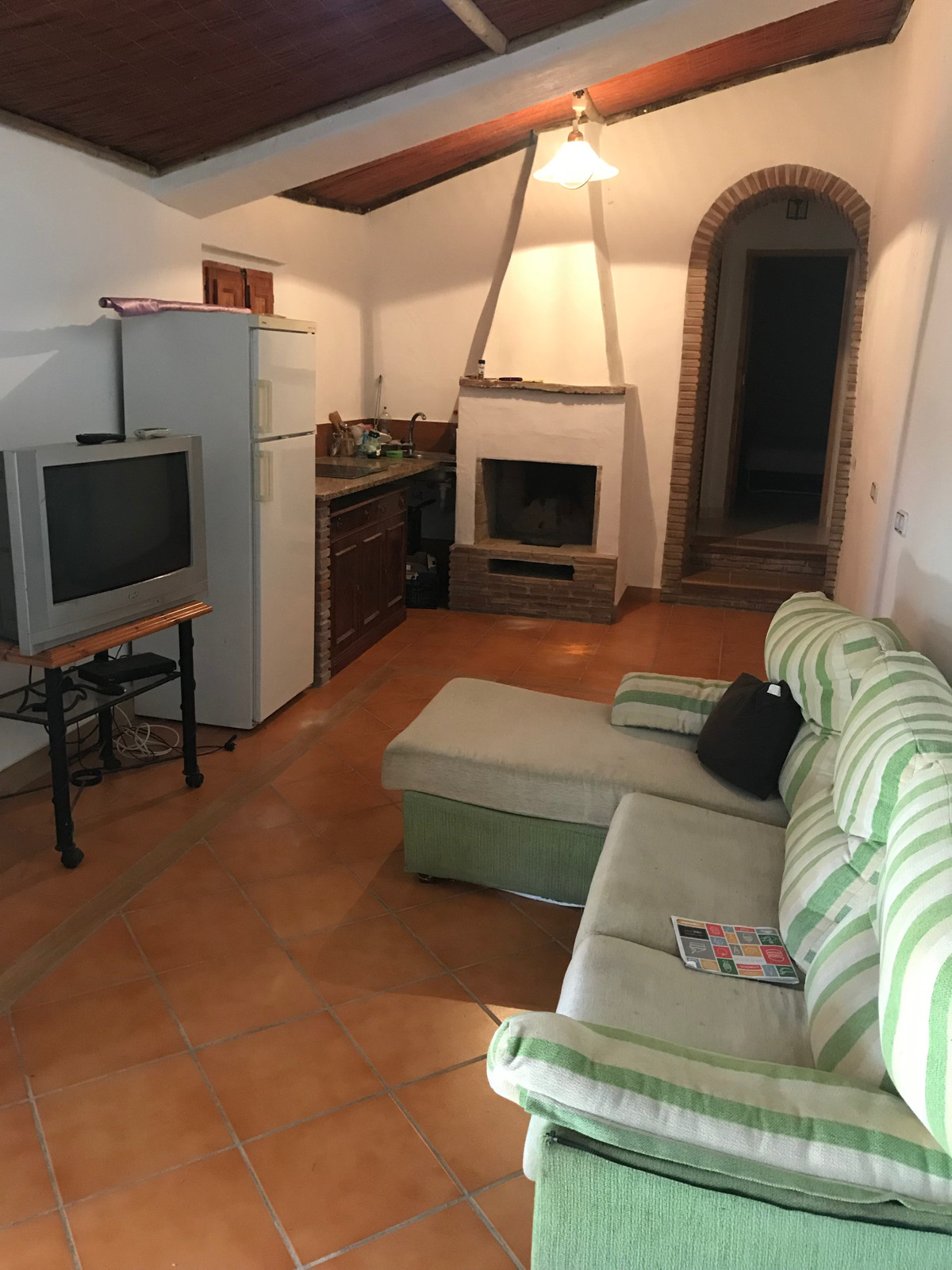 Se vende Finca - Cortijo de 2 dormitorios en Costa Del Sol East, Málaga, España