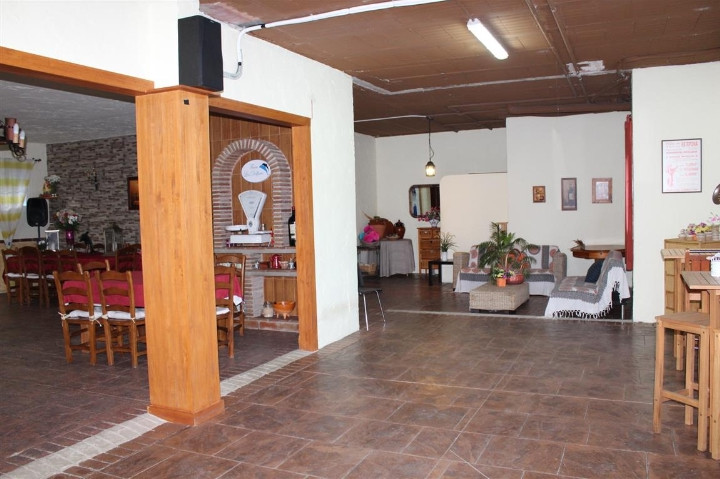 3 Bed Commercial unit for sale in Estepona Costa Del Sol, Málaga, Spain