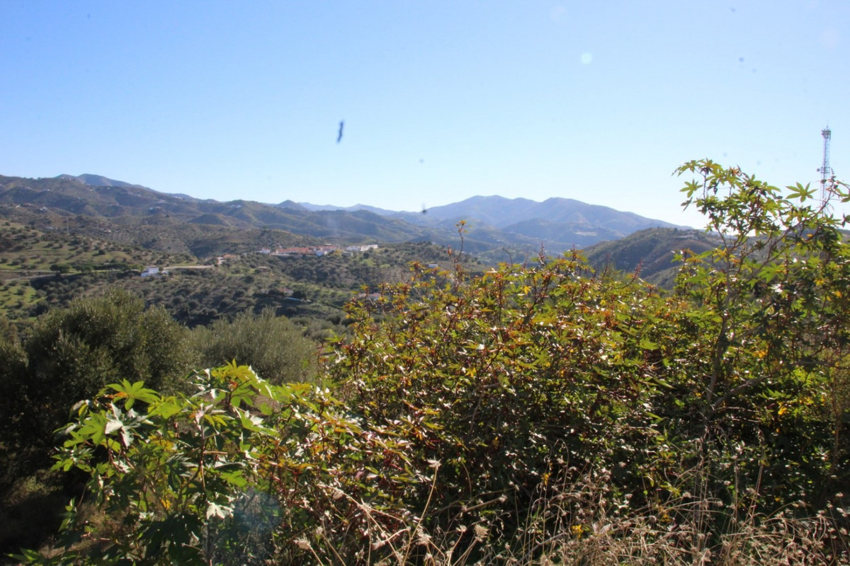 Se vende Terreno Urbano de 1 dormitorios en Costa Del Sol East, Málaga, España