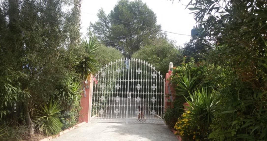 Se vende Finca - Cortijo de 3 dormitorios en Costa Del Sol, Cadiz, España