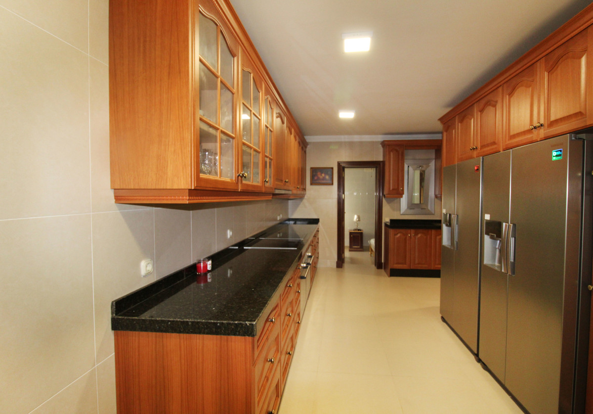 Se vende Villa - Chalet de 8 dormitorios en Costa Del Sol, Málaga, España