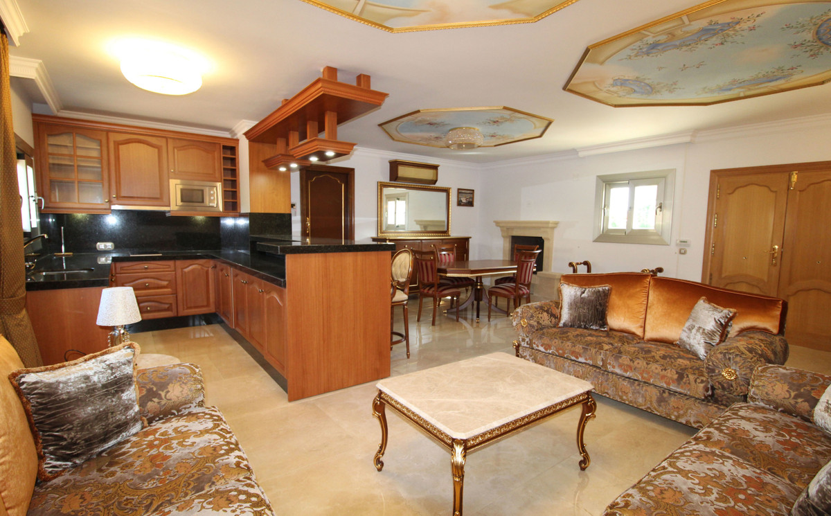 Se vende Villa - Chalet de 8 dormitorios en Costa Del Sol, Málaga, España