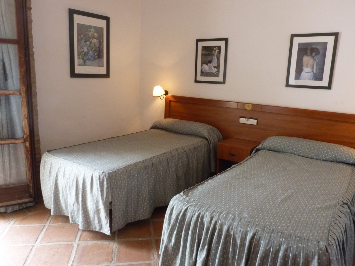 Se vende Hotel de 17 dormitorios en Costa Del Sol, Málaga, España