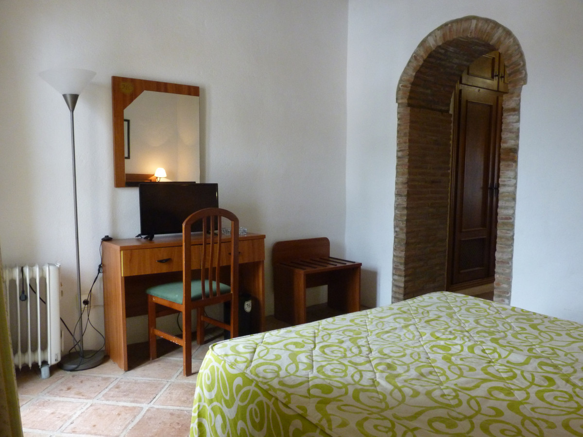 Se vende Hotel de 17 dormitorios en Costa Del Sol, Málaga, España