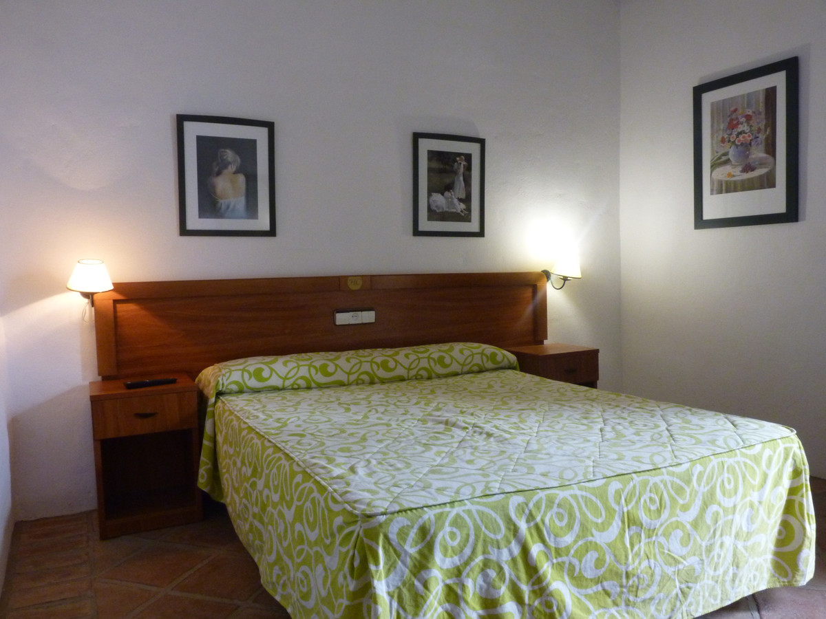 Se vende Hotel de 17 dormitorios en Costa Del Sol, Málaga, España