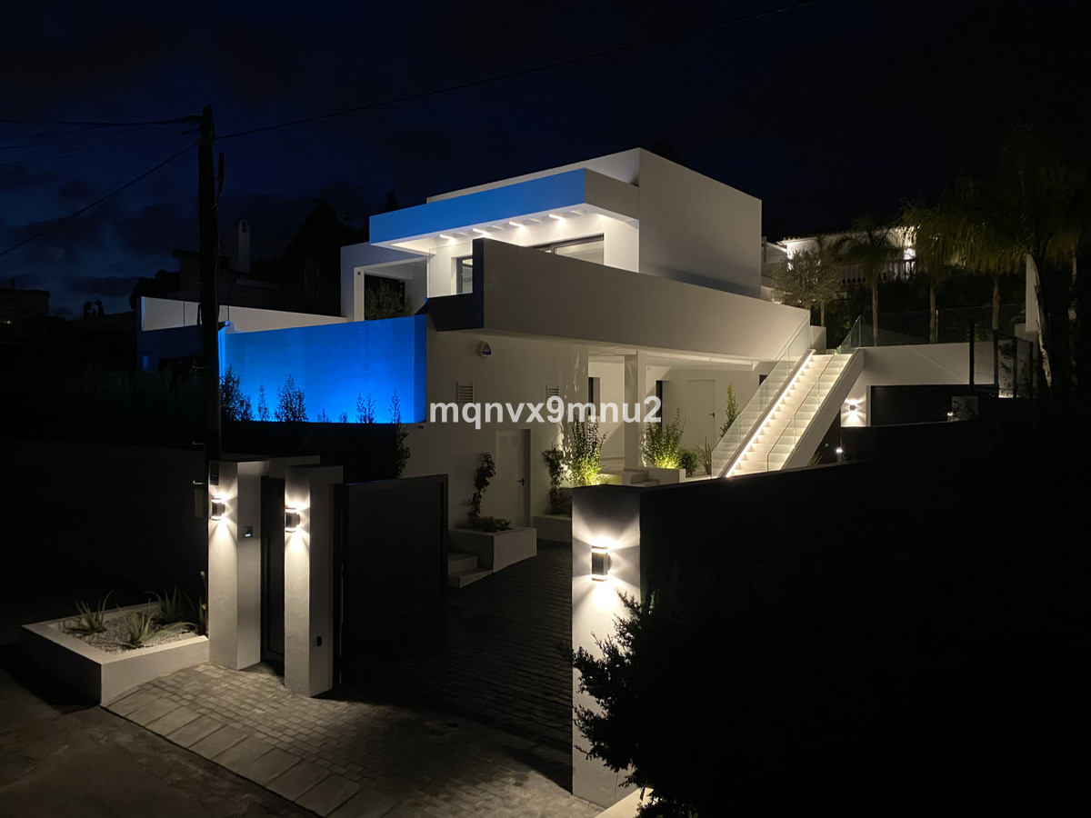 3 Bed Townhouse for sale in El Chaparral Costa Del Sol, Málaga, Spain