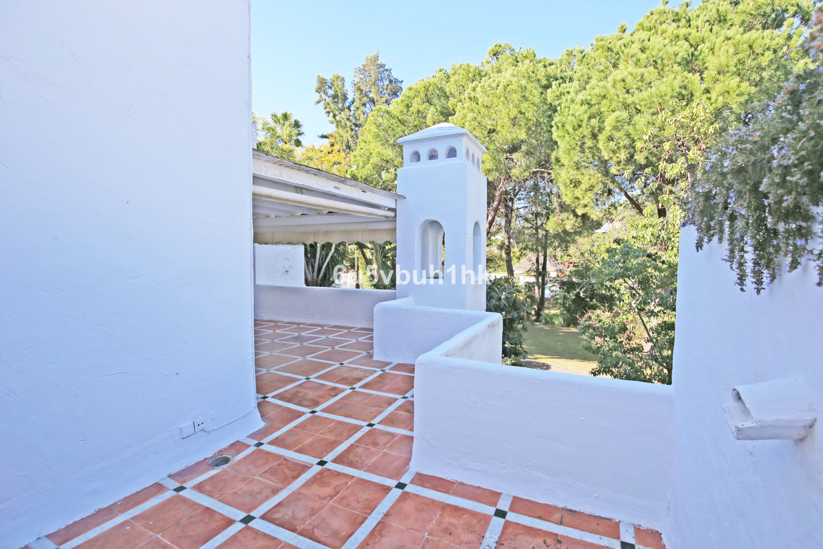 4 Bed Apartment for sale in New Golden Mile Costa Del Sol, Málaga, Spain