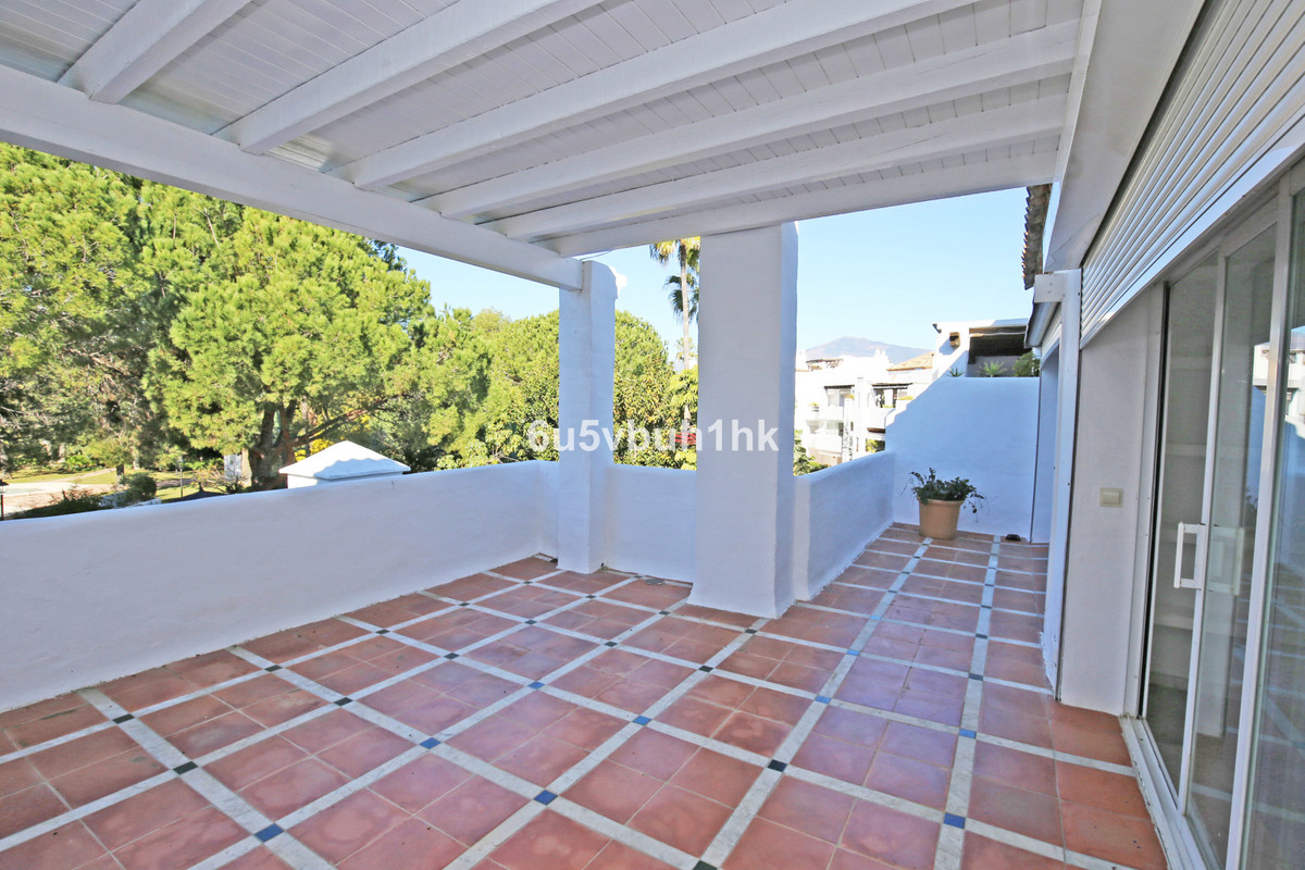 4 Bed Apartment for sale in New Golden Mile Costa Del Sol, Málaga, Spain