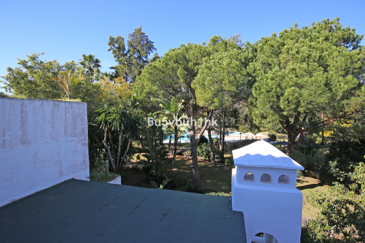 4 Bed Apartment for sale in New Golden Mile Costa Del Sol, Málaga, Spain