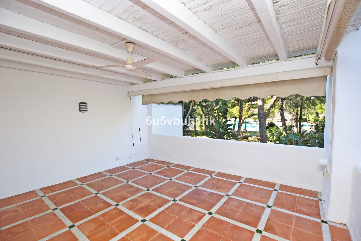 4 Bed Apartment for sale in New Golden Mile Costa Del Sol, Málaga, Spain