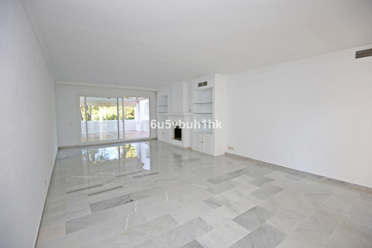 4 Bed Apartment for sale in New Golden Mile Costa Del Sol, Málaga, Spain
