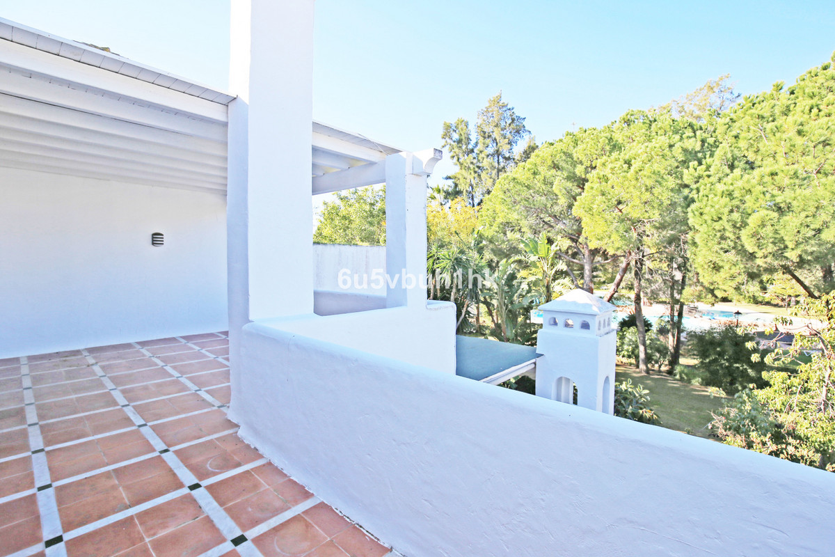 4 Bed Apartment for sale in New Golden Mile Costa Del Sol, Málaga, Spain