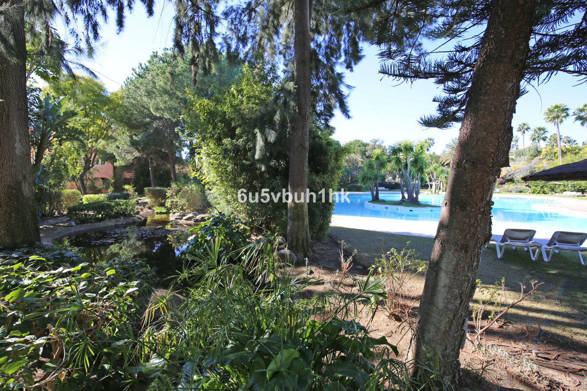 4 Bed Apartment for sale in New Golden Mile Costa Del Sol, Málaga, Spain