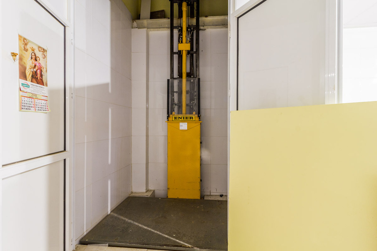Se vende Local comercial de 1 dormitorios en Costa Del Sol, Málaga, España