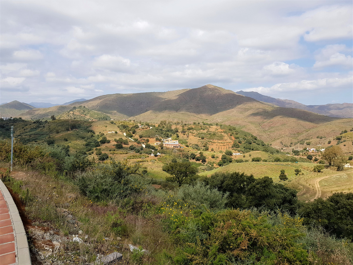 Se vende Terreno Urbano  en Costa Del Sol, Málaga, España