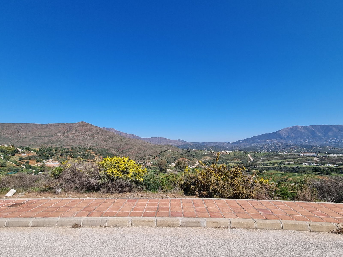 Se vende Terreno Urbano  en Costa Del Sol, Málaga, España