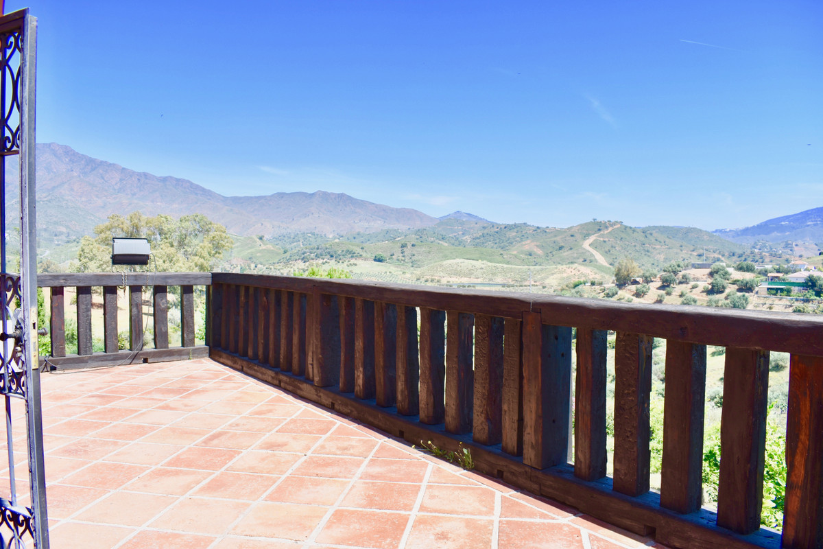 Se vende Villa - Chalet de 4 dormitorios en Costa Del Sol, Málaga, España