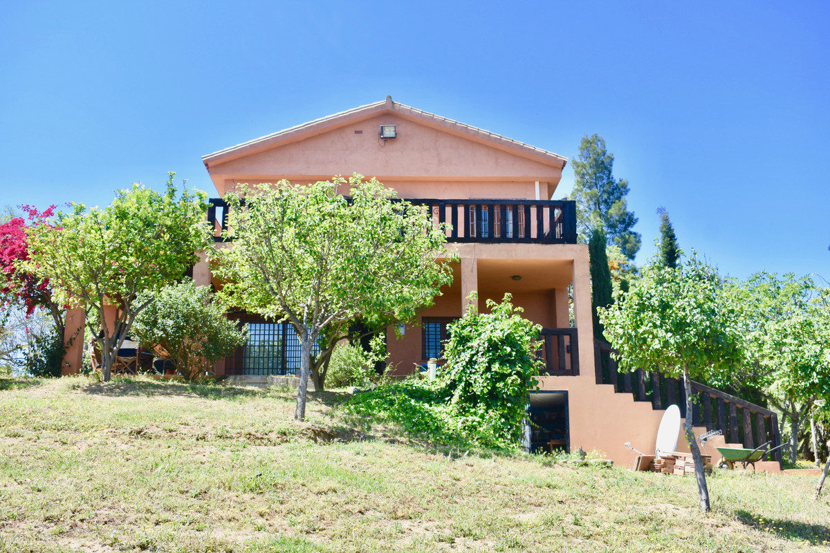 Se vende Villa - Chalet de 4 dormitorios en Costa Del Sol, Málaga, España