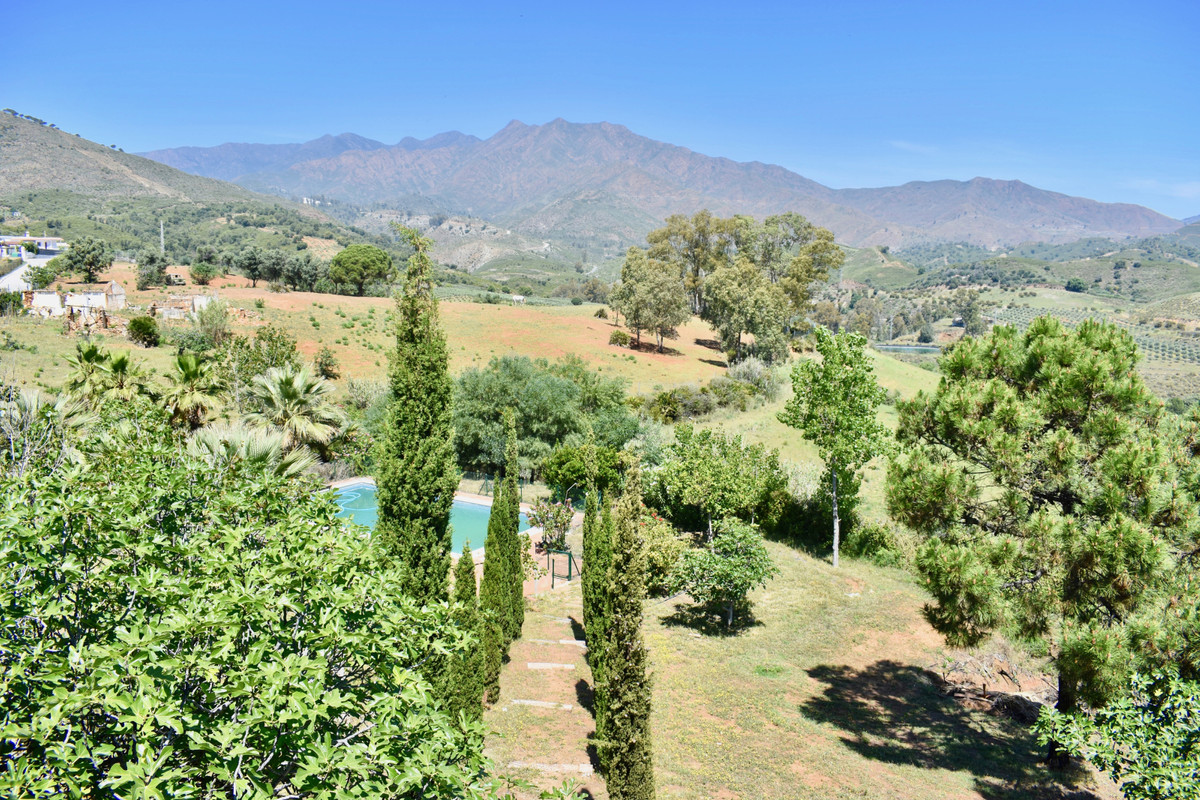 Se vende Villa - Chalet de 4 dormitorios en Costa Del Sol, Málaga, España