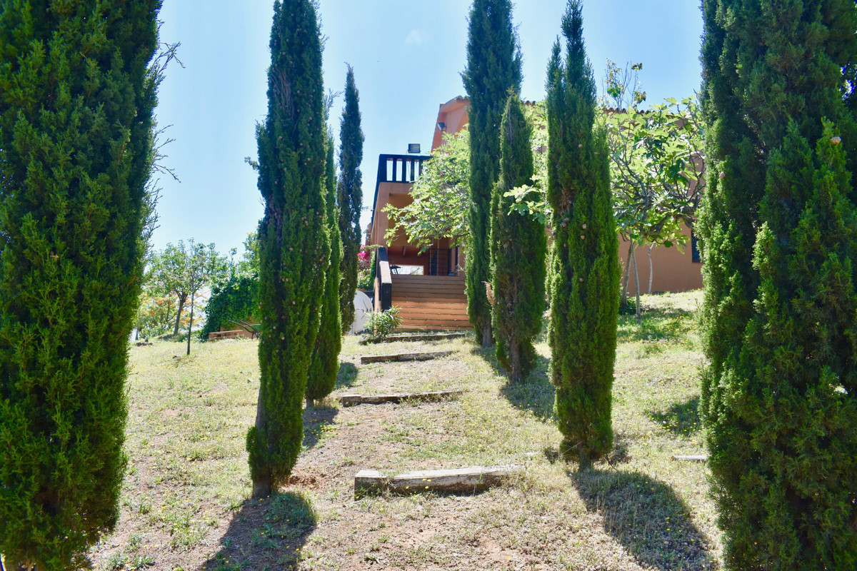 Se vende Villa - Chalet de 4 dormitorios en Costa Del Sol, Málaga, España