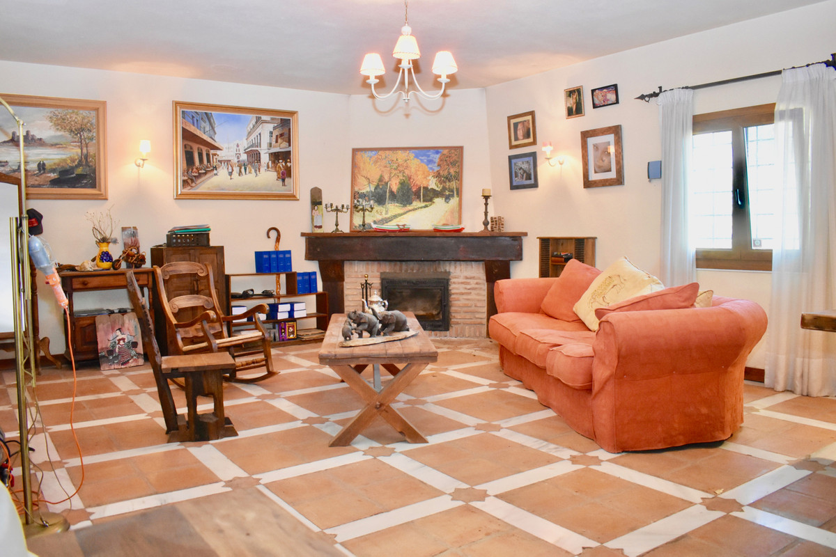 Se vende Villa - Chalet de 4 dormitorios en Costa Del Sol, Málaga, España