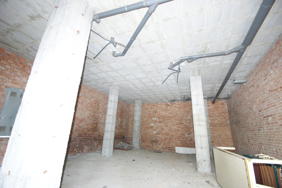 Commercial unit for sale in Marbella Costa Del Sol, Málaga, Spain