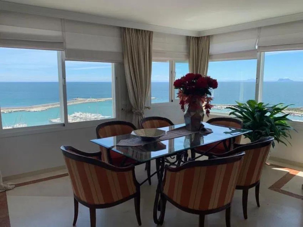 Se vende Ático de 2 dormitorios en Costa Del Sol, Málaga, España