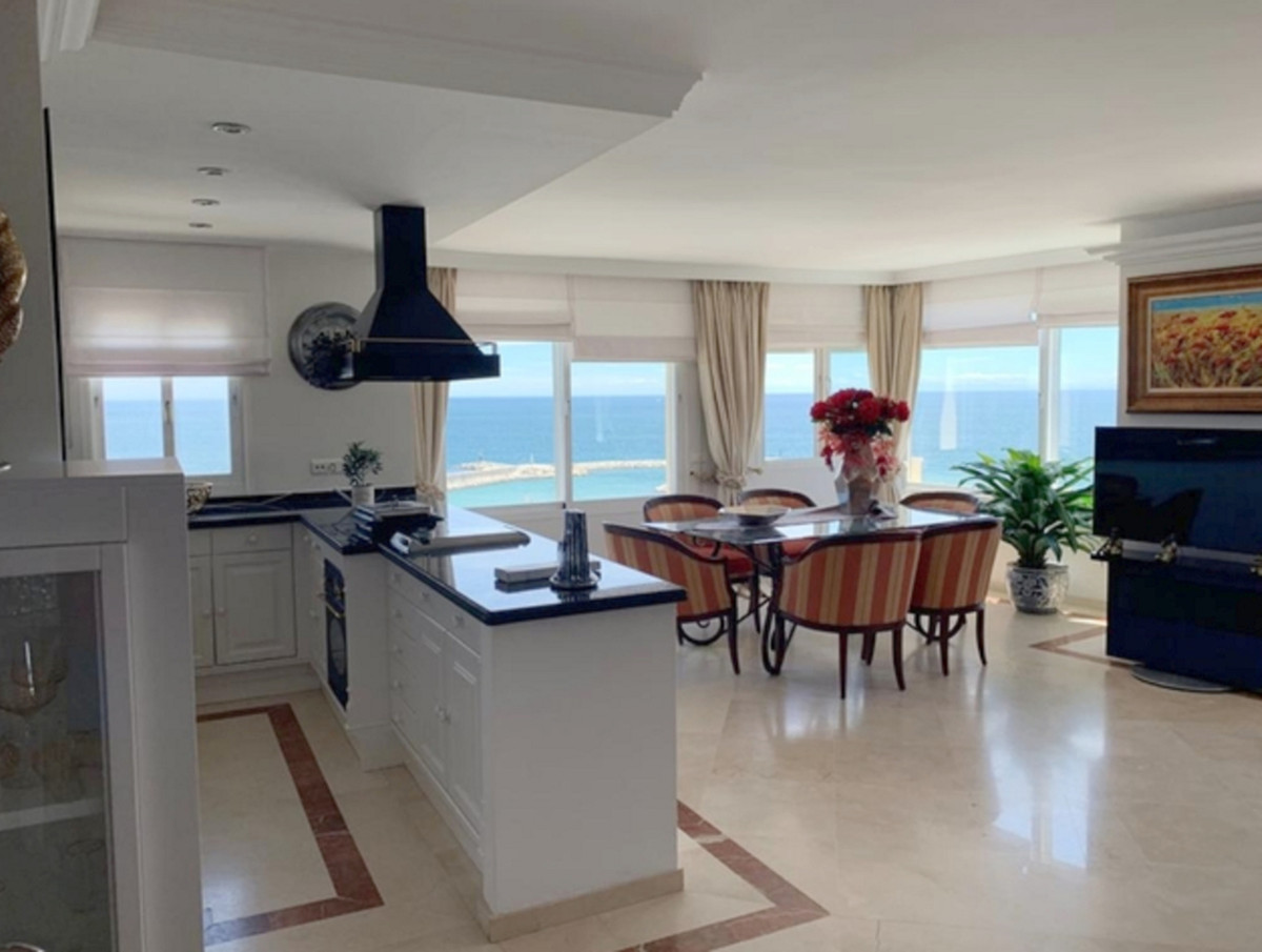 Se vende Ático de 2 dormitorios en Costa Del Sol, Málaga, España