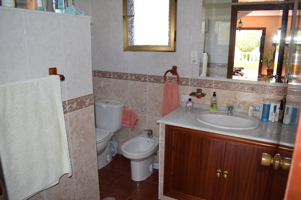 4 Bed Townhouse for sale in Vélezmálaga Costa Del Sol East, Málaga, Spain