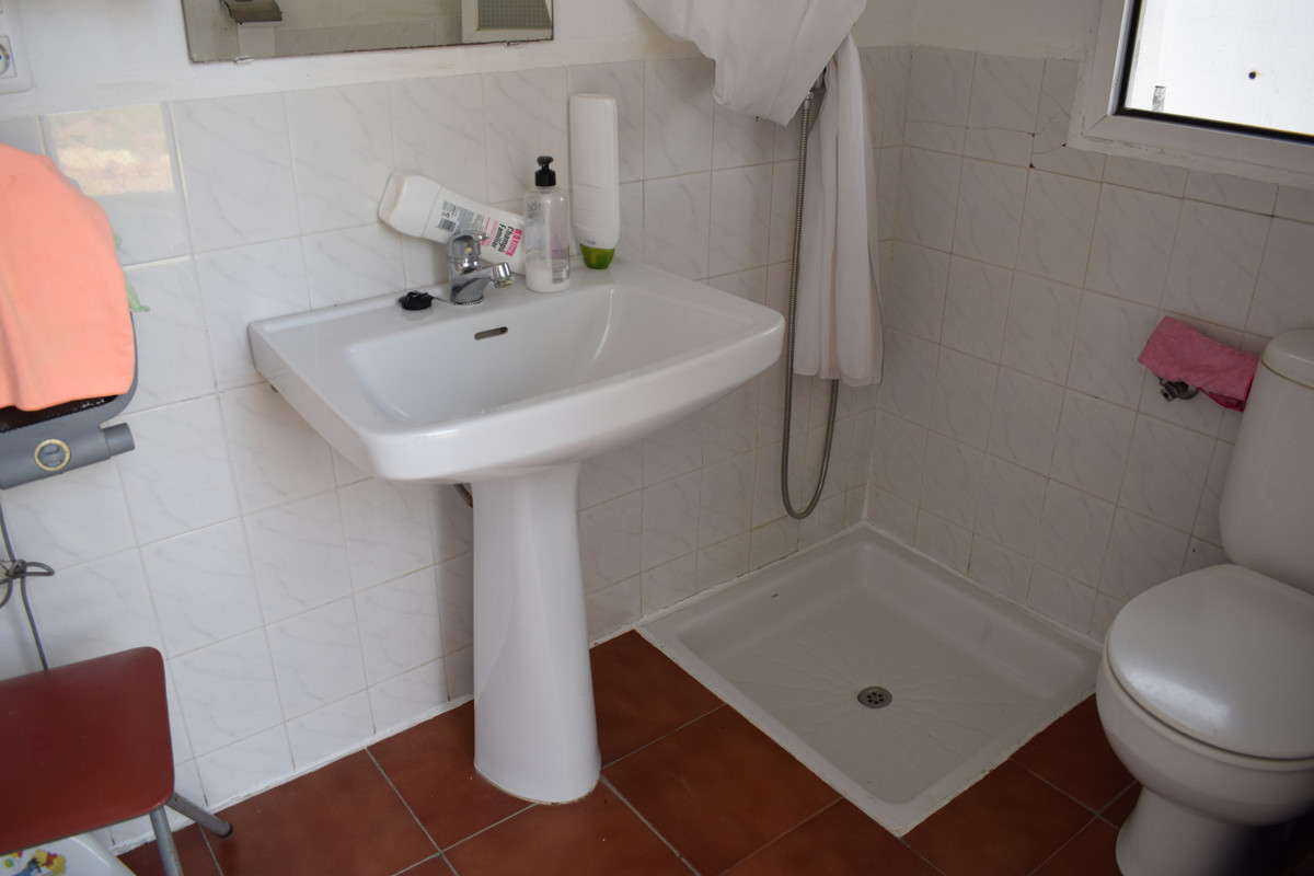 4 Bed Townhouse for sale in Vélezmálaga Costa Del Sol East, Málaga, Spain