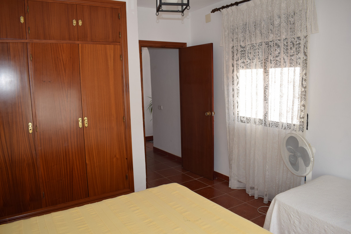 4 Bed Townhouse for sale in Vélezmálaga Costa Del Sol East, Málaga, Spain