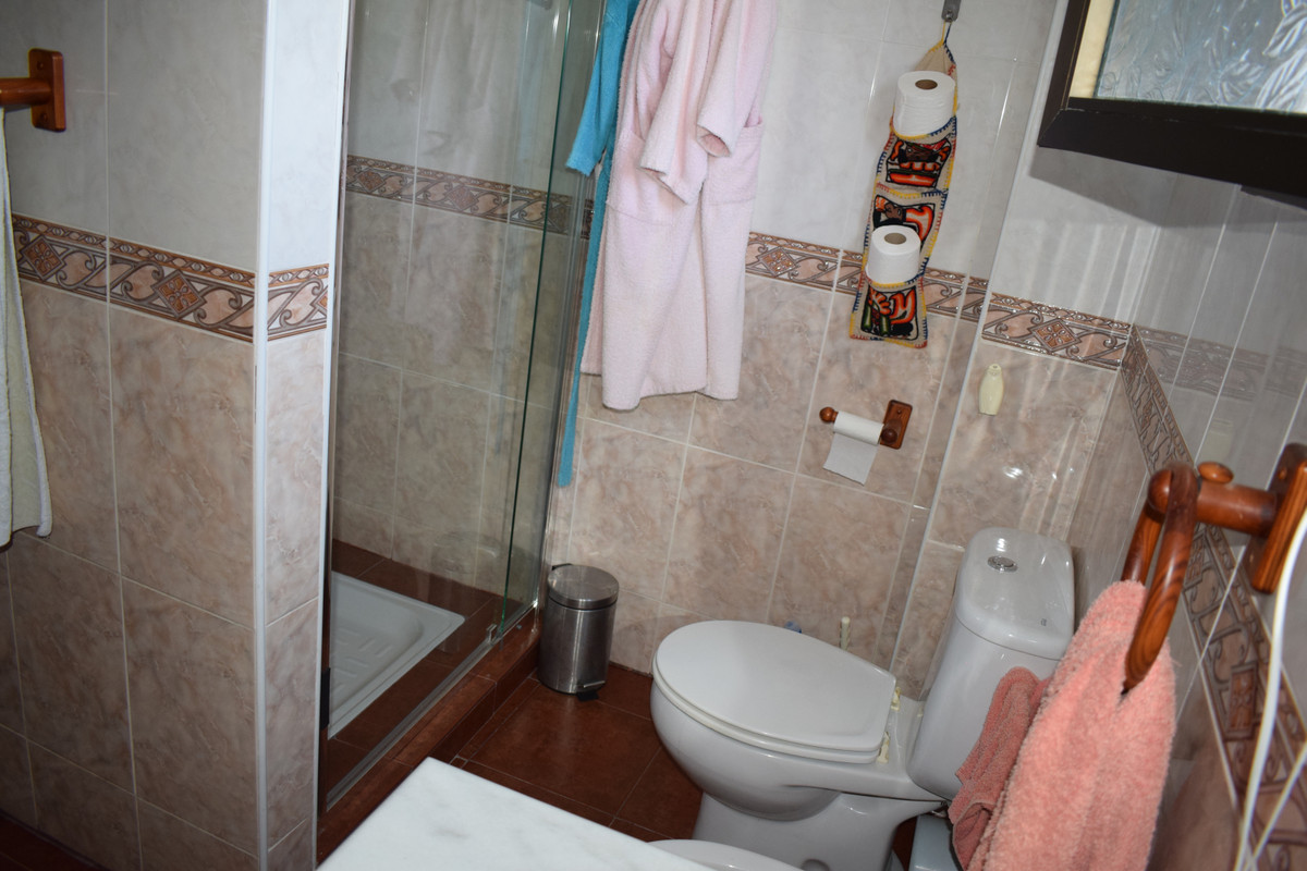 4 Bed Townhouse for sale in Vélezmálaga Costa Del Sol East, Málaga, Spain