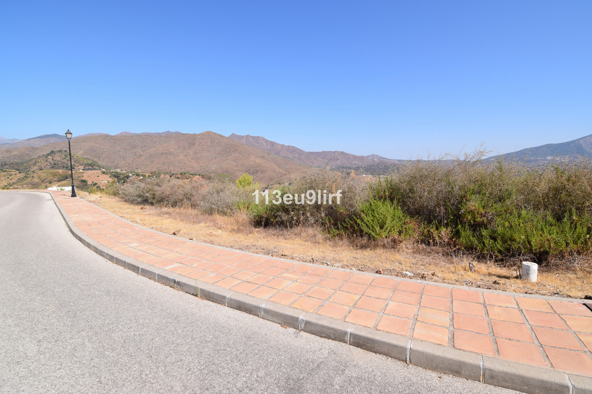 Se vende Terreno Urbano  en Costa Del Sol, Málaga, España