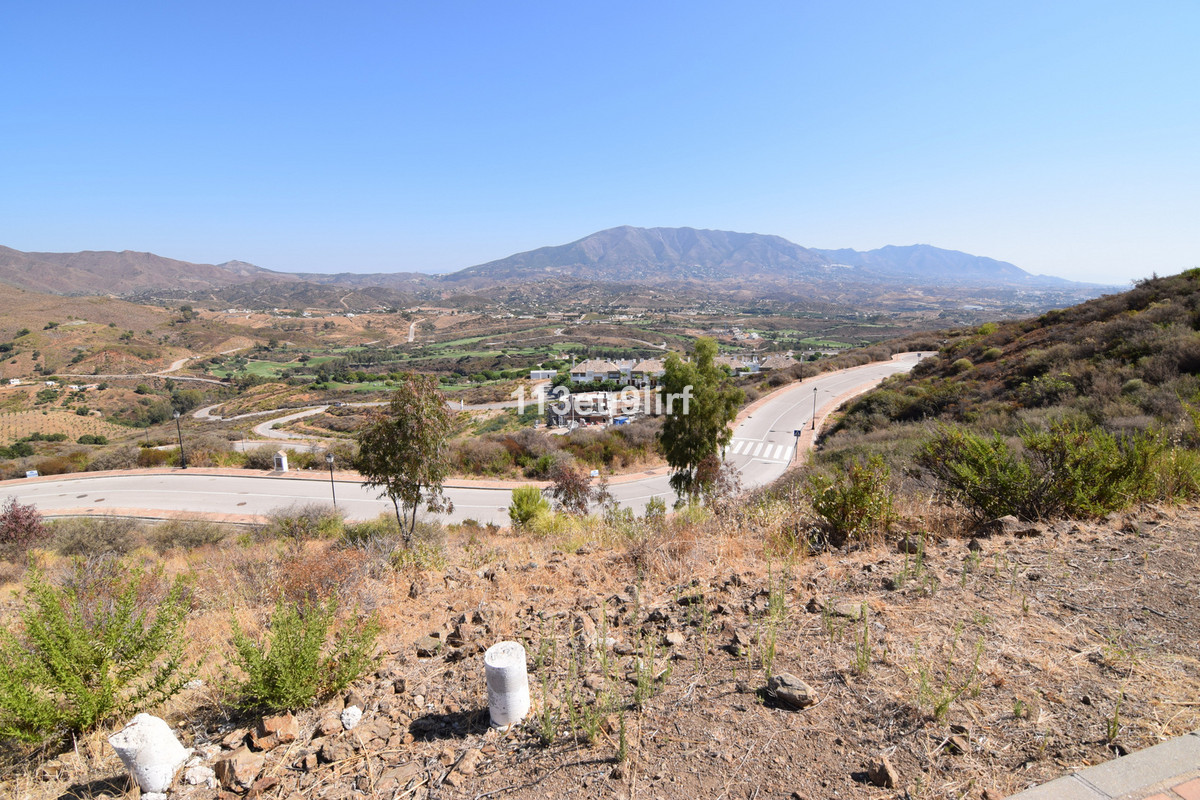 Se vende Terreno Urbano  en Costa Del Sol, Málaga, España