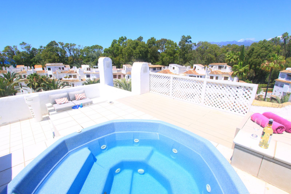 Se vende Ático de 5 dormitorios en Costa Del Sol, Málaga, España