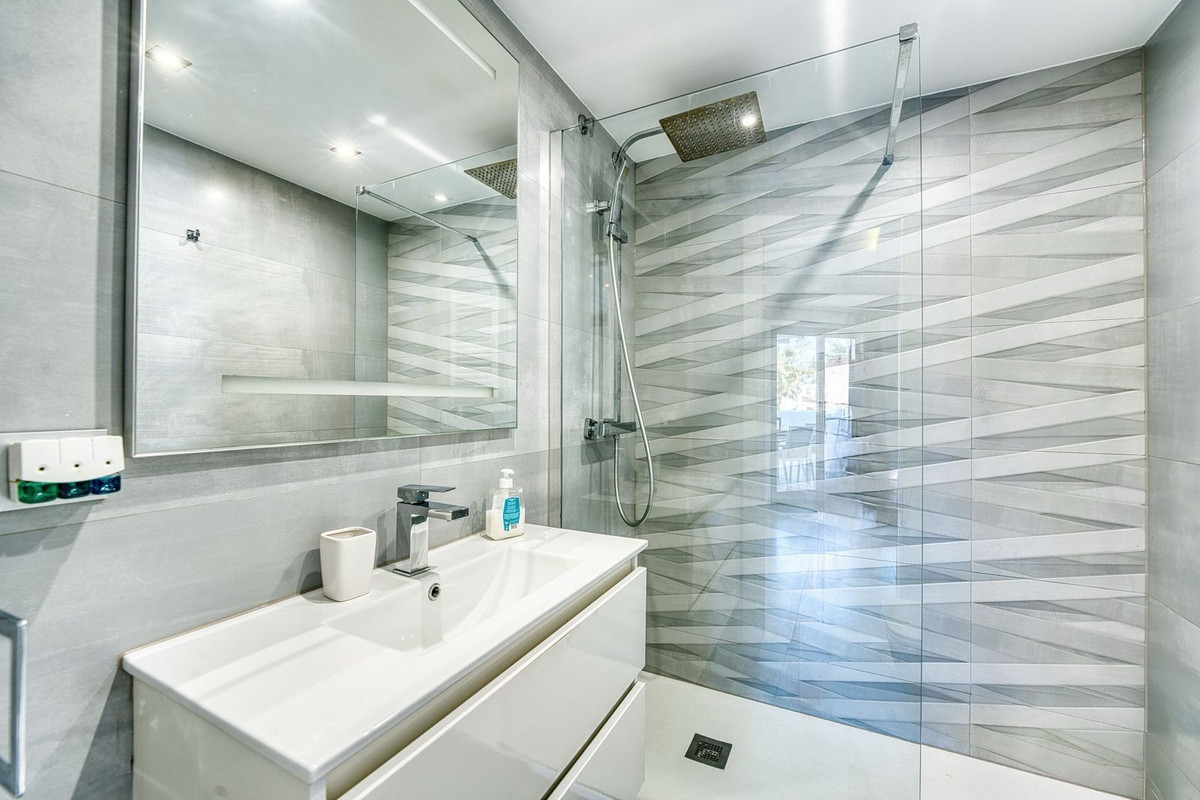Se vende Ático de 5 dormitorios en Costa Del Sol, Málaga, España
